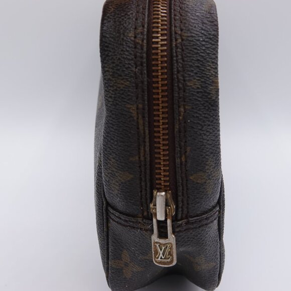 Louis Vuitton Monogram Trousse Toiletry Pouch 23 - Picture 5 of 16